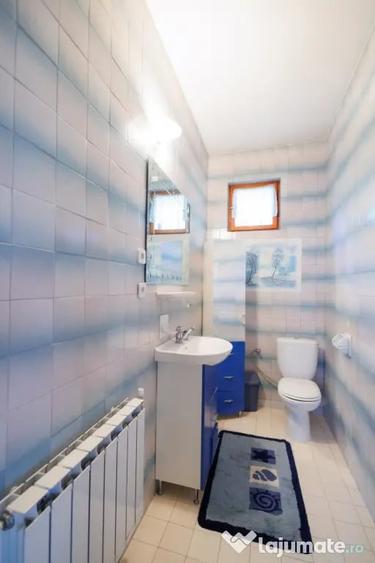 Casă cu 5 camere în Central