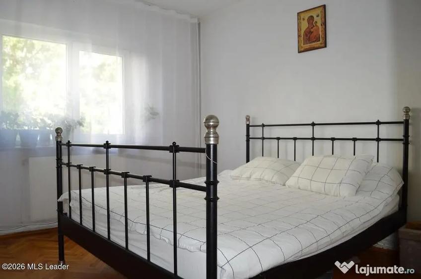 Apartament cu 3 camere decomandat, mobilat în Popa Șapcă