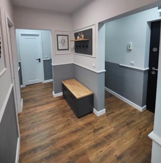 Apartament cu 2 camere decomandat în Calea București