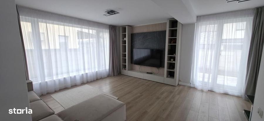 Casă cu 3 camere cu Teren 400 Mp în Central