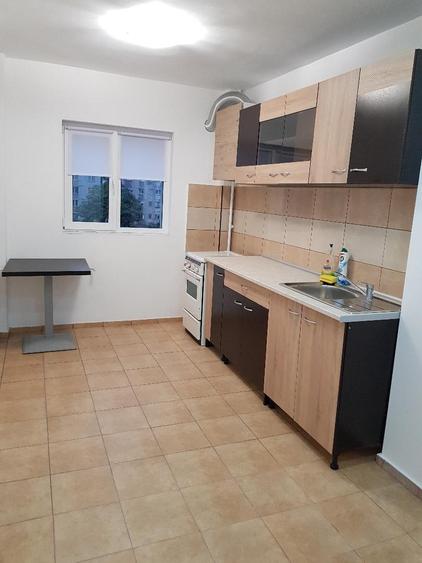 Apartament cu 2 camere decomandat în Sebastian