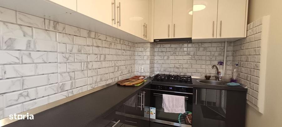 Casă cu 3 camere cu Teren 155 Mp în Central