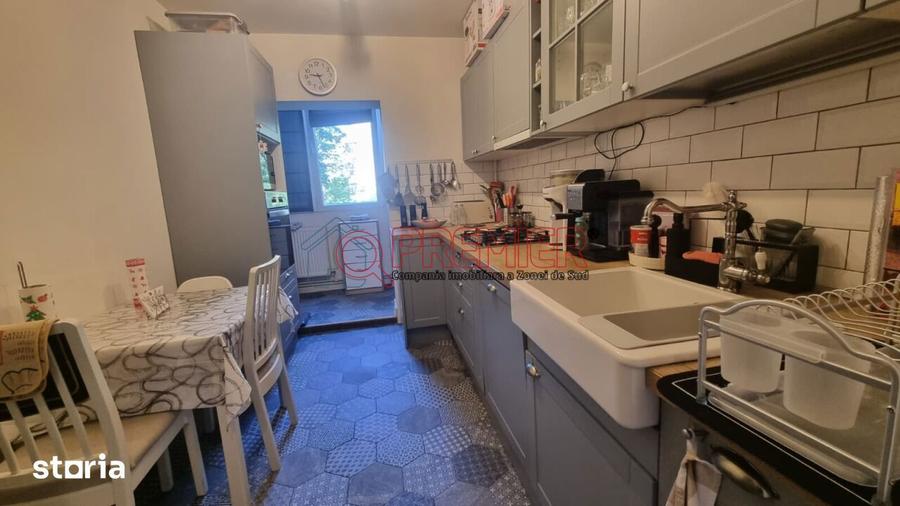 Apartament cu 4 camere, mobilat în Berceni