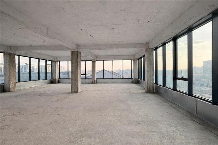 Birou, de 2,241 mp, în Primăverii