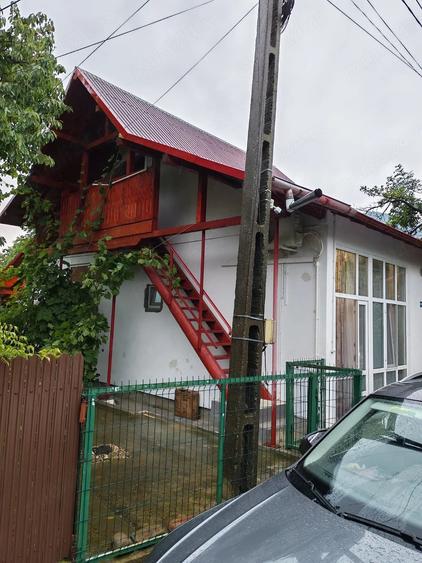 Casă cu 3 camere cu Teren 200 Mp în Siriu