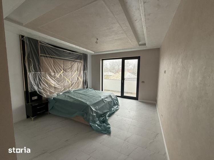 Casă cu 4 camere cu Teren 750 Mp în Aroneanu