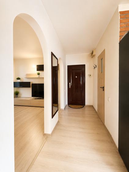 Apartament cu 2 camere semidecomandat în 1 Decembrie 1918