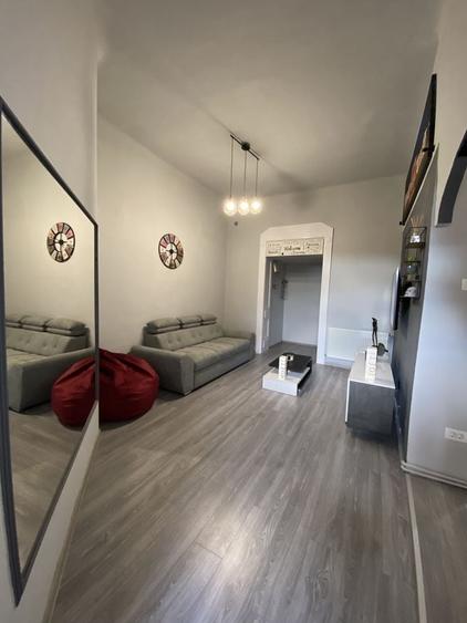 Apartament cu 3 camere decomandat în Dosu Bricii