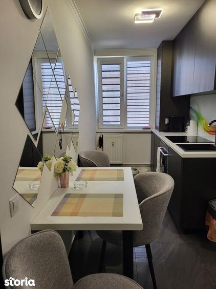 Apartament cu 2 camere în Apărătorii Patriei