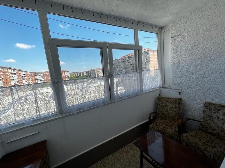 Apartament cu 3 camere decomandat în Rogerius