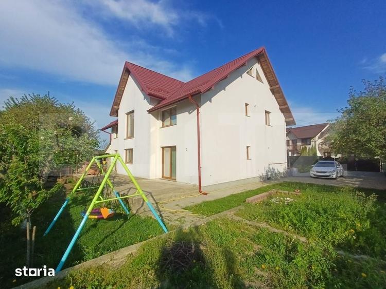 Casă cu 7 camere cu Teren 1000 Mp în Șcheia