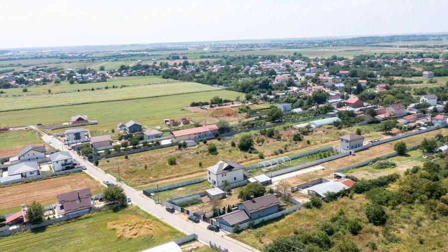 Teren Construcții intravilan de 1970 mp, în Zurbaua