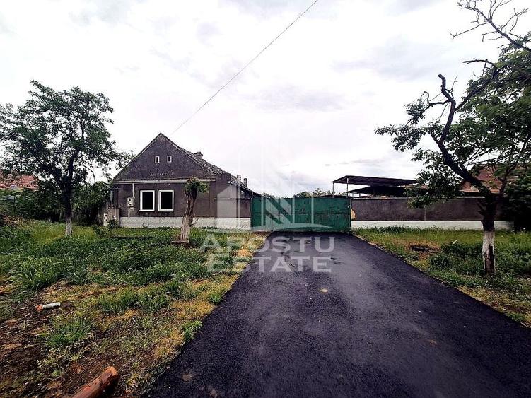 Casă individuală cu 3 camere cu Canalizare în Pesac
