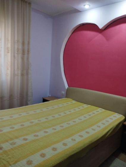 Apartament cu 3 camere decomandat în Govândari