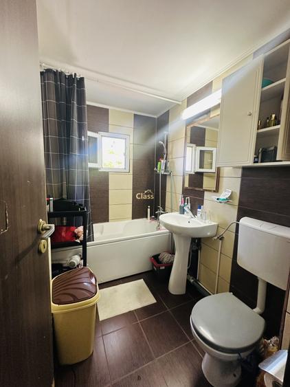 Apartament cu 2 camere decomandat, mobilat în Plopilor