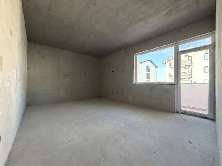 Apartament cu 2 camere decomandat în Giroc