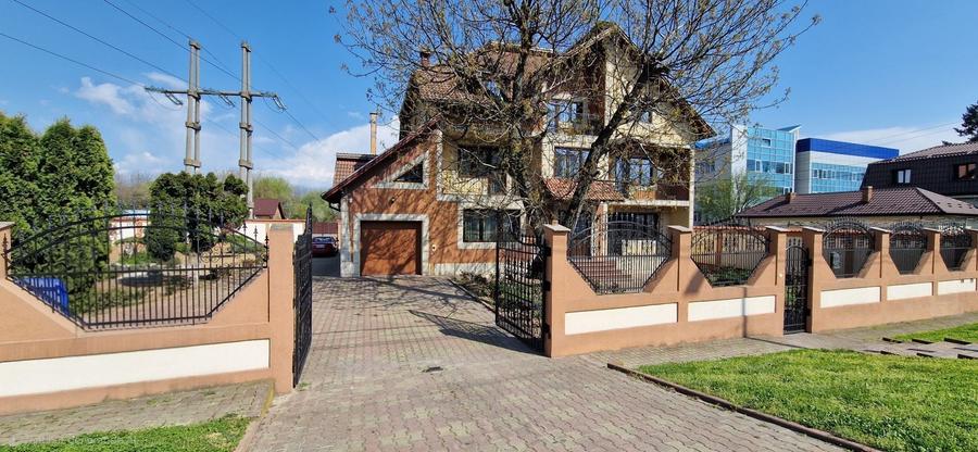 Casă cu 4 camere cu Teren 1000 Mp în Valea Mare
