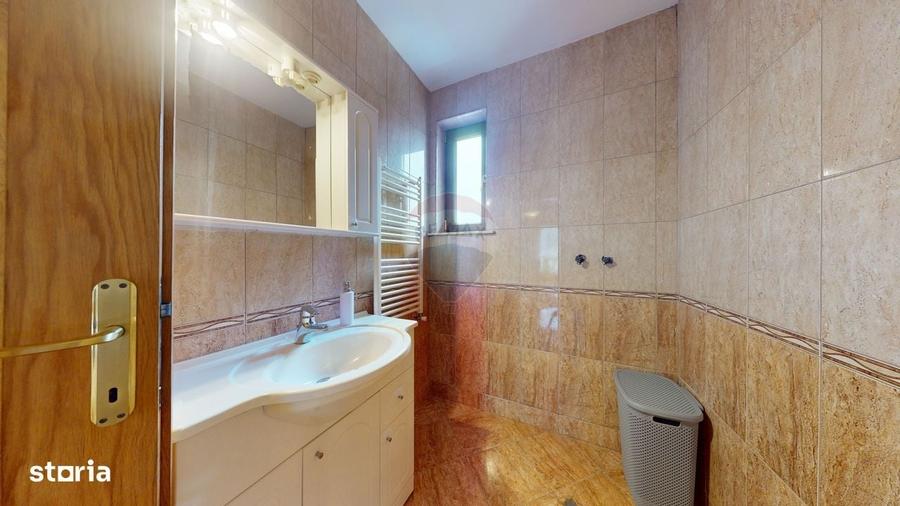 Casă cu 4 camere în Sohodol