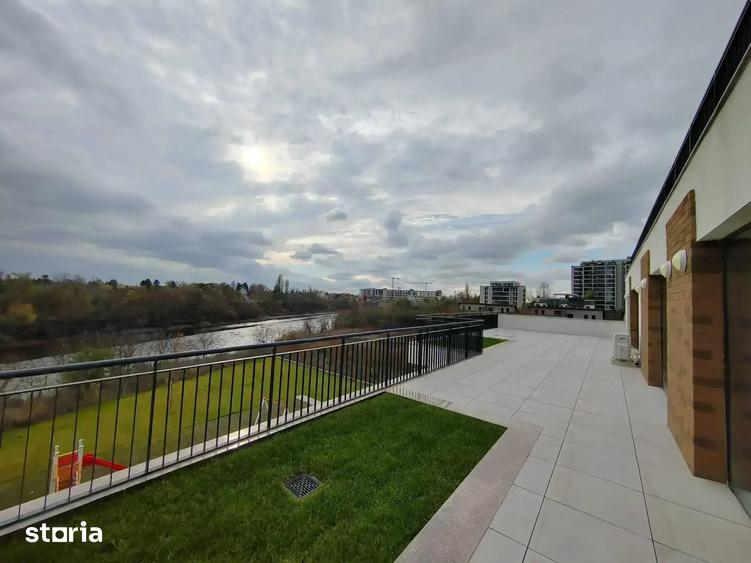 Apartament cu 3 camere decomandat în Străulești