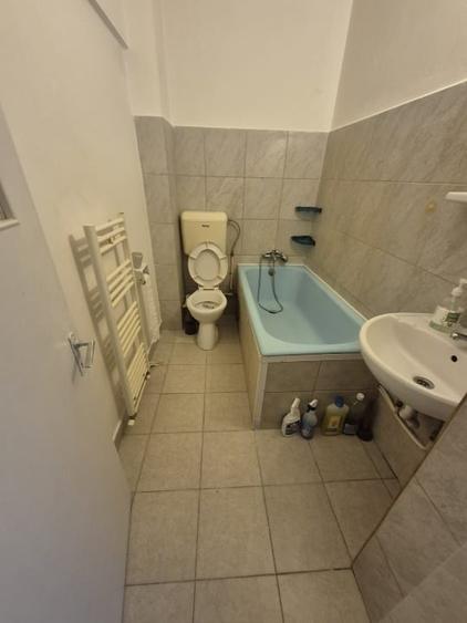 Garsonieră decomandată în Cug