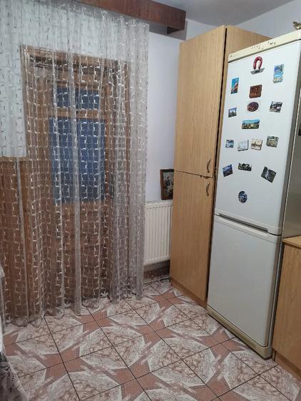 Apartament cu 3 camere decomandat în Fălticeni