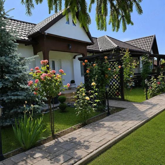 Casă cu 3 camere cu Teren 1108 Mp în Cornu