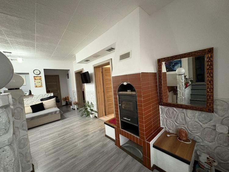 Casă individuală cu 4 camere cu Canalizare în Lazaret