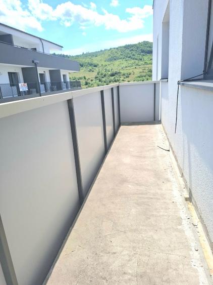 Apartament cu 2 camere semidecomandat în Florești