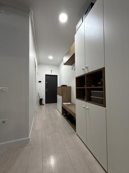 Apartament cu 2 camere semidecomandat, mobilat în Dumbrăvița