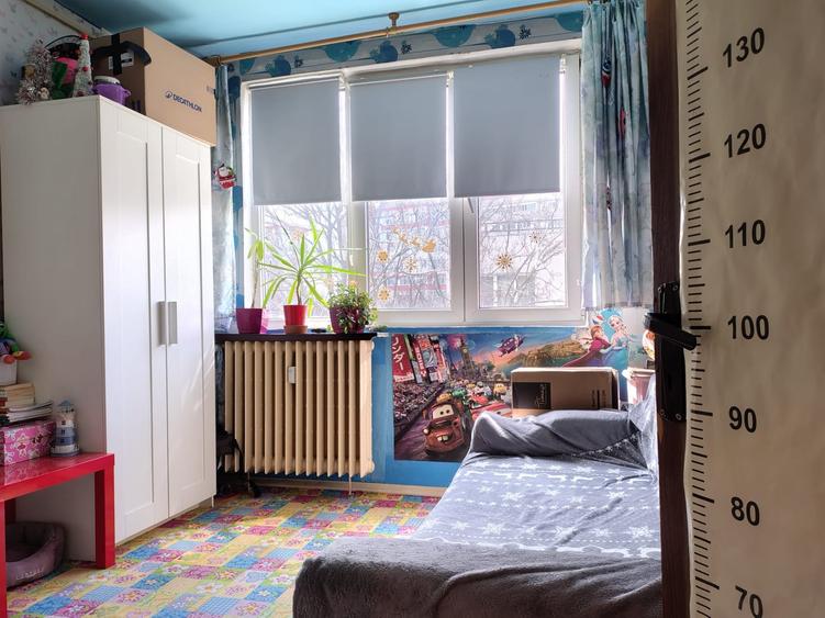 Apartament cu 3 camere decomandat, mobilat în Giurgiului