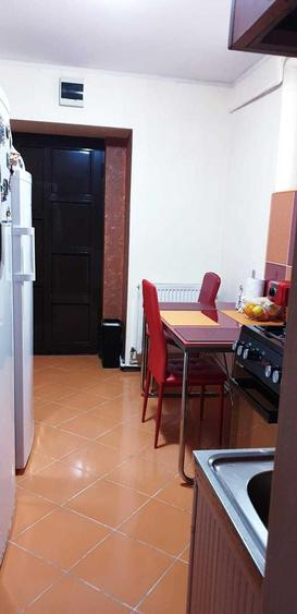 Apartament cu 2 camere decomandat în Zahana