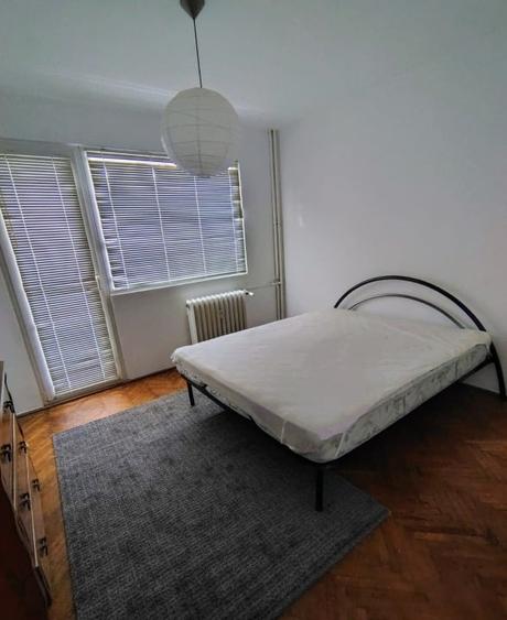Apartament cu 2 camere semidecomandat în Tipografilor