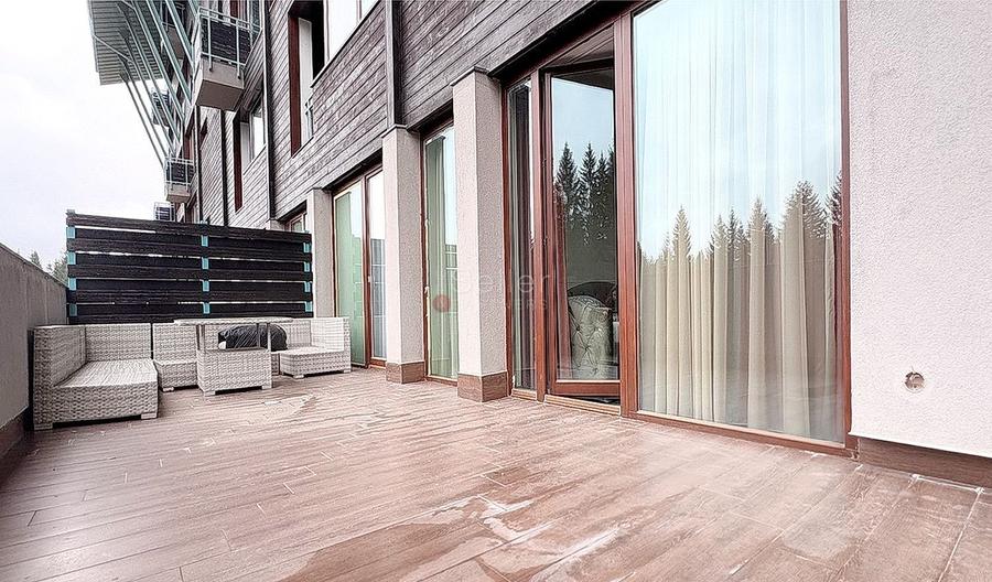 Apartament cu 4 camere decomandat, mobilat în Poiana Brașov