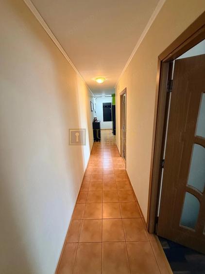 Apartament cu 3 camere decomandat în Șagului