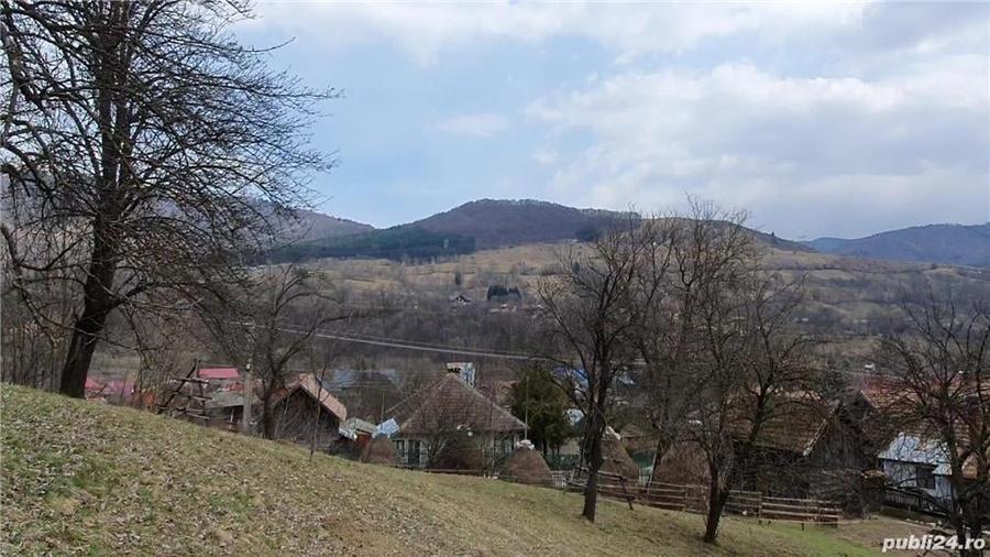 Teren de 800 mp, în Valea Doftanei