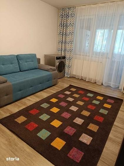 Apartament doua camere transformat in trei camere - 1