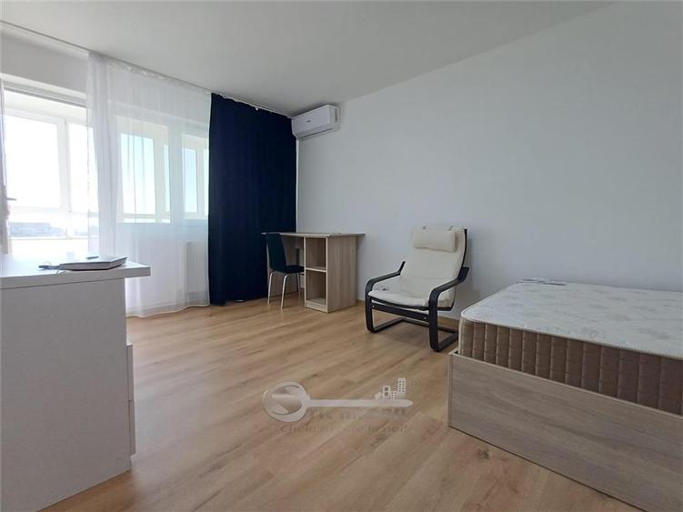 Apartament cu 3 camere decomandat, mobilat în Tătărași