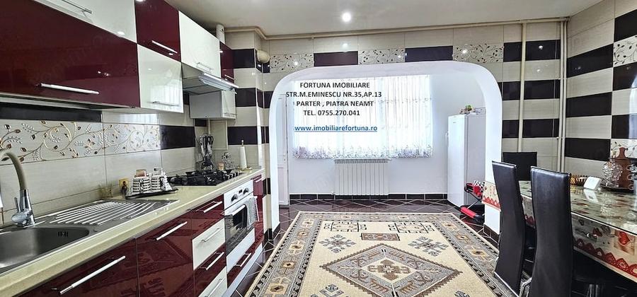 Apartament 3 camere decomandate, cu boxa si loc parcare, zona 1 Mai - 8