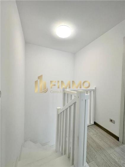Duplex cu 4 camere cu Canalizare în Est