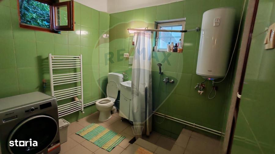 Casă cu 4 camere cu Teren 1294 Mp în Tâncăbești