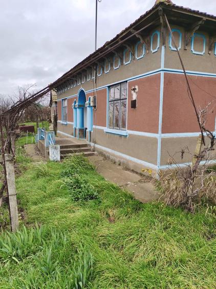 Casă individuală cu 3 camere cu Teren 2100 Mp în Seimenii Mici
