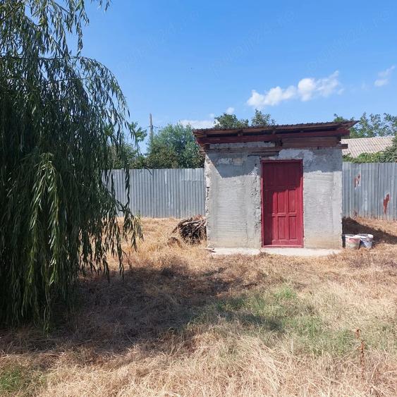 Casă cu Teren 500 Mp în Central