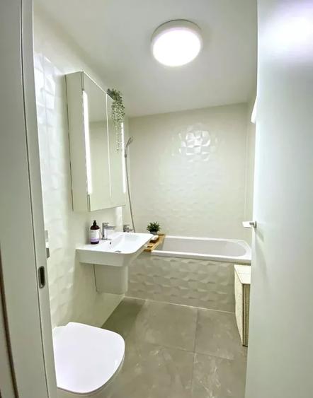 Apartament cu 2 camere semidecomandat în Aviației