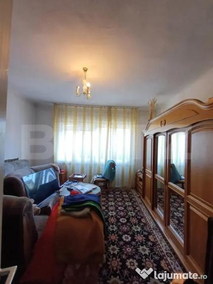 Casă cu 3 camere cu Teren 1682 Mp în Turda