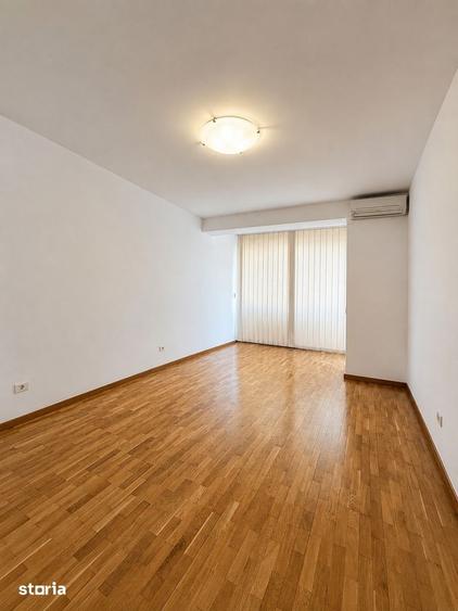 Casă cu 6 camere semidecomandat cu Teren 118 Mp în Floreasca