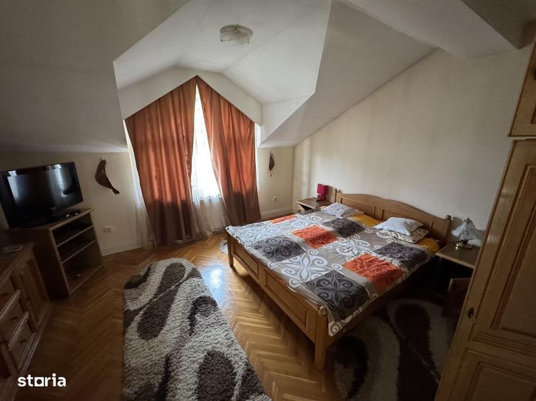 Casă cu 4 camere în Titulescu