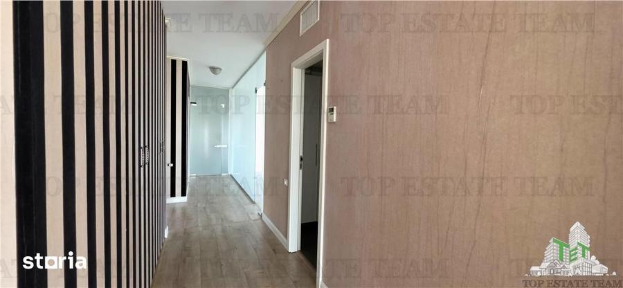 Apartament cu 4 camere decomandat, mobilat în Polonă