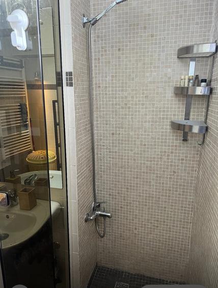 Apartament cu 2 camere decomandat în Frații Golești