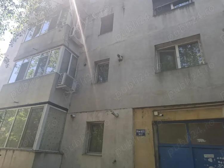 Apartament cu 3 camere semidecomandat în Central