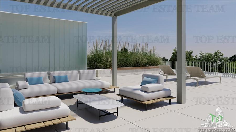 Penthouse cu 4 camere decomandat în Central